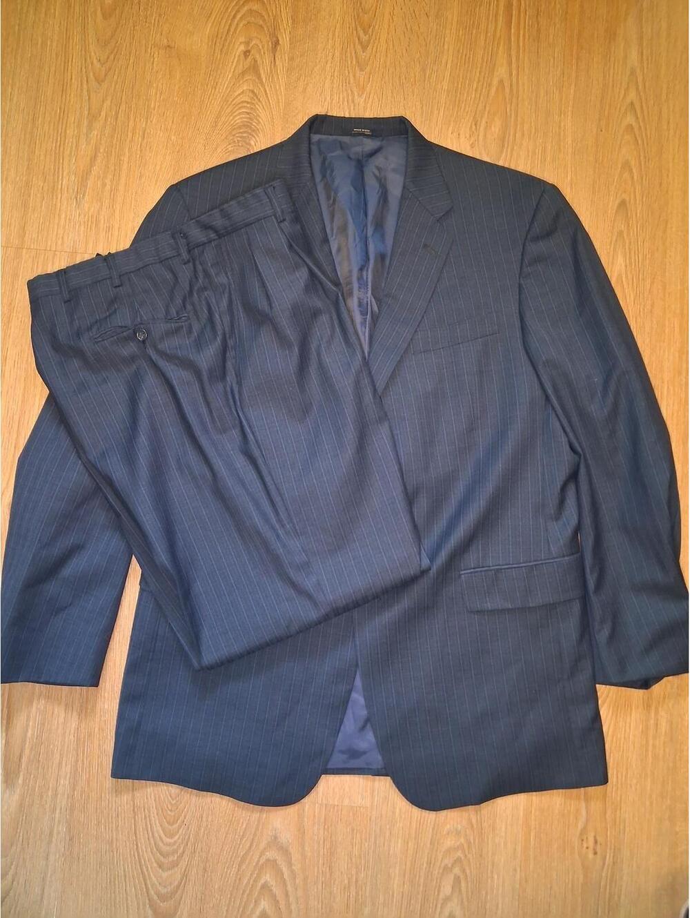 Hart Schaffner Marx 2 Piece Suit 44L 34x31 Navy Striped Wool